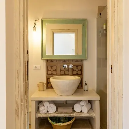 Luxury Borgo Cinera Вилла