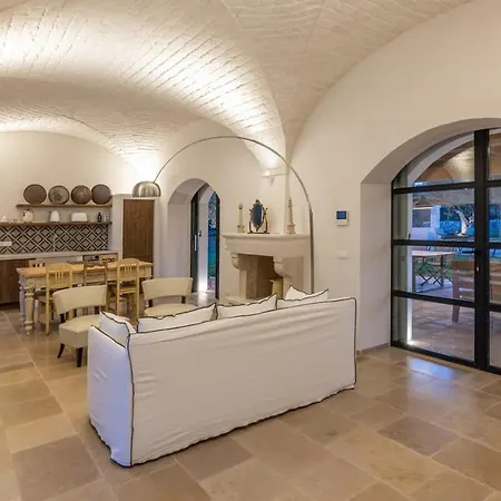 Luxury Borgo Cinera * Остуни