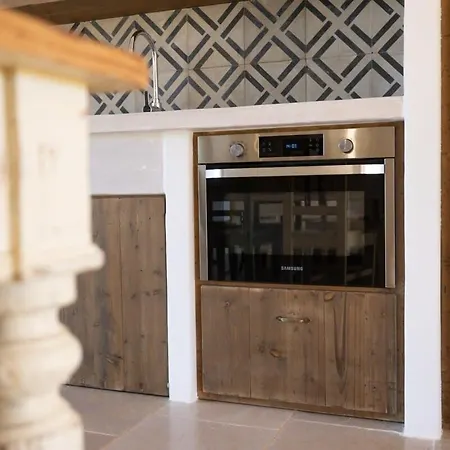 Вилла Luxury Borgo Cinera Остуни