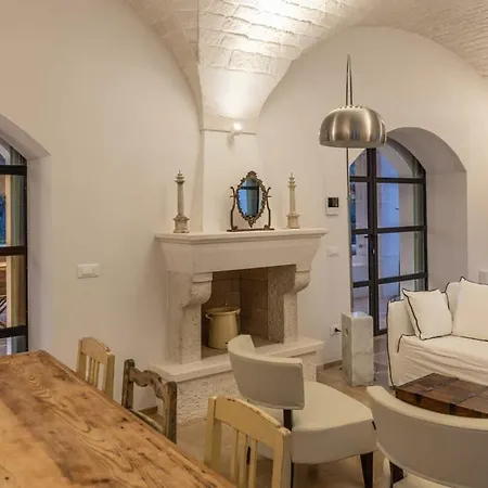 וילה Luxury Borgo Cinera