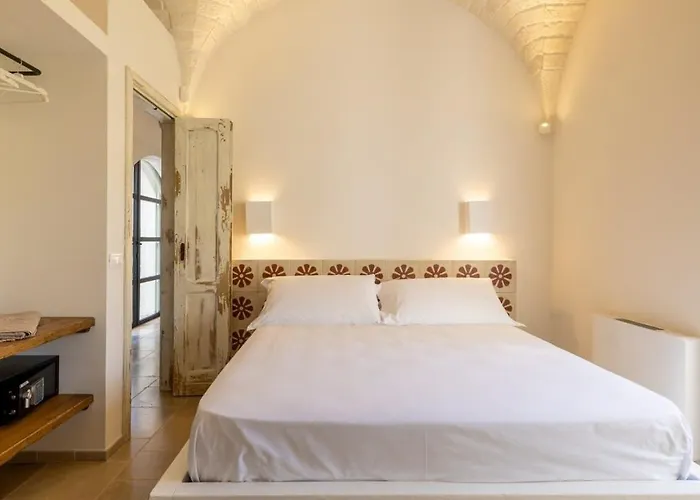 Luxury Borgo Cinera * 오스투니